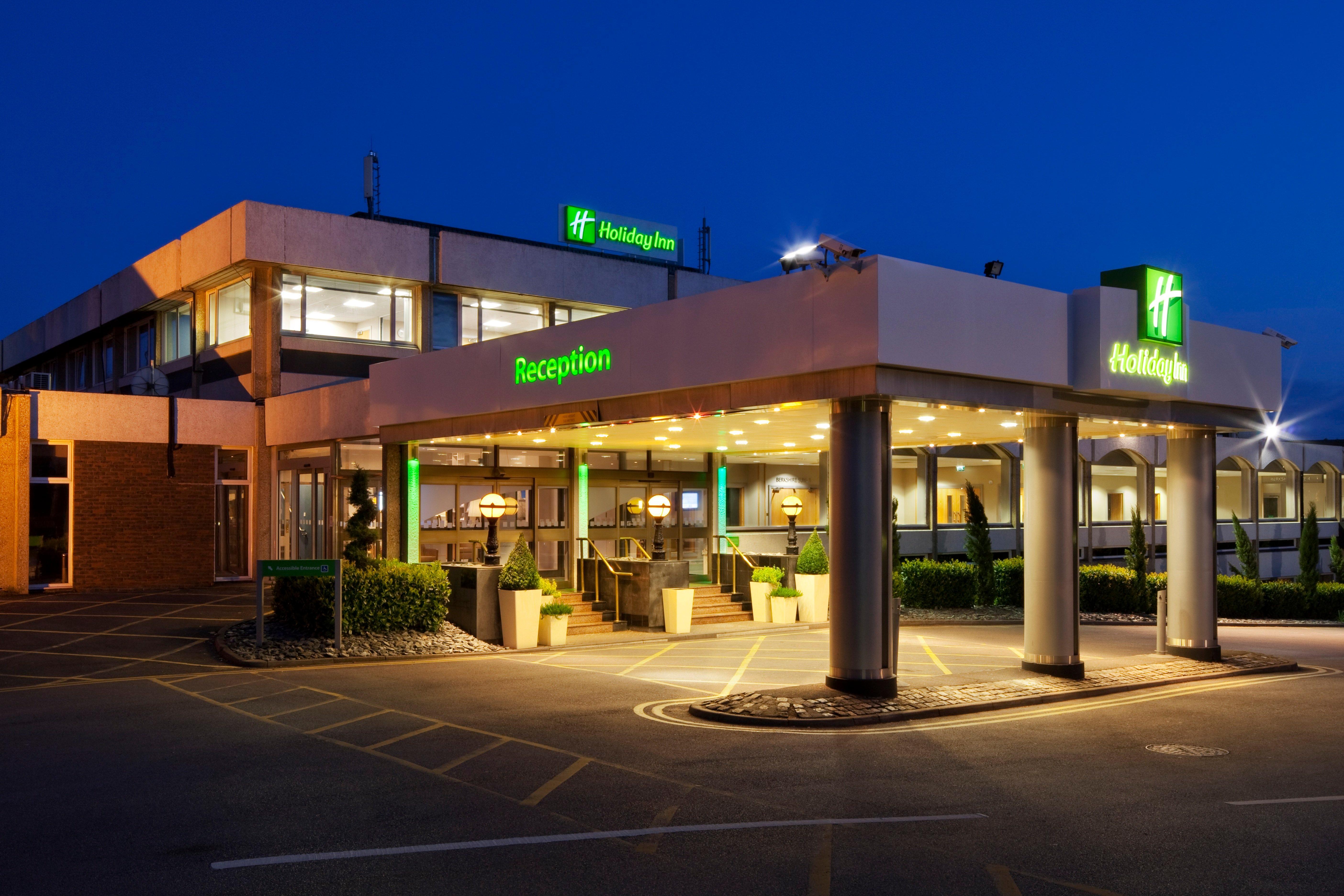 Holiday Inn Maidenhead Windsor, An Ihg Hotel Exterior photo