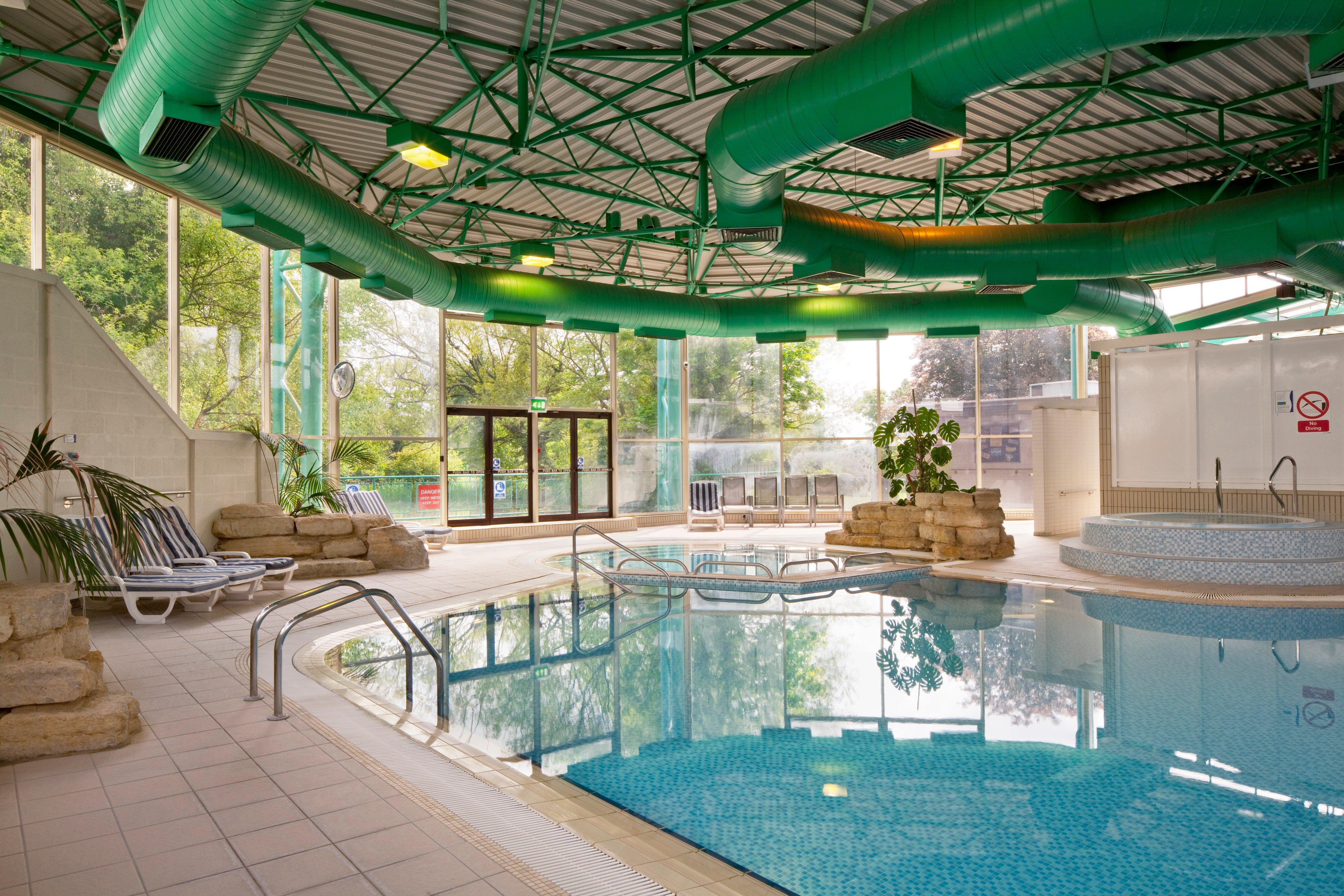 Holiday Inn Maidenhead Windsor, An Ihg Hotel Exterior photo